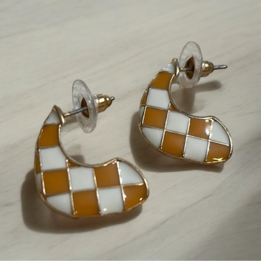 NWOT Urban Outfitters Lizette Checker Hoop Earring with Orange, One Size